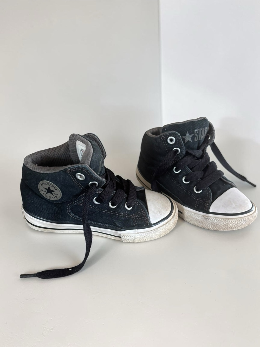Converse Chuck Taylor High Top Toddler Sneakers Black Size 8